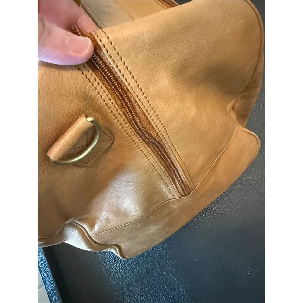 Boulder Ridge Classic Tan Leather Duffel Bag with  Zip Pocket shoulder strap